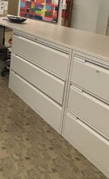 [#D8-7] 3-Drawer Filing Cabinet
