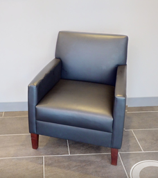 [#B12-4] Black lounge chair