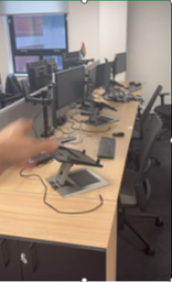 [#E2-1] Banks of Desks (Pod of 6)