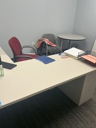 [#E2-6] Desk with returns 