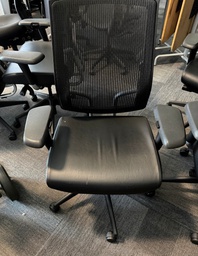 [#B13-4] SitOnIt Ergo Mesh Back Chair