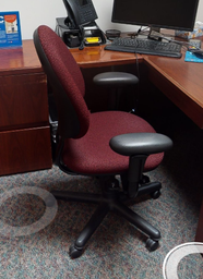 [#B13-3] Task chair with arms