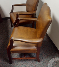 [#B5-11] Brown Conference chair
