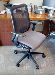 [#B13-3] Task chair
