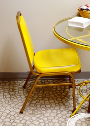 [#B4-17] Yellow cafe chair