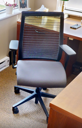 [#B13-4] Grey &amp; blk task chair with arms