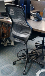 [#B13-13] Adjustable tall task chair with arms