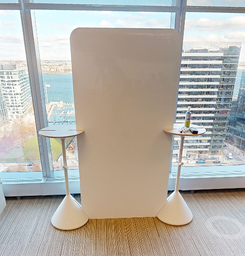 [#B2] Mobile Board with Stools