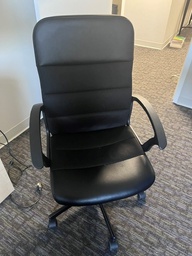[#B13] Black task chair