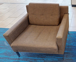 [#B12-5] Brown lounge chair