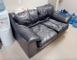 [#B7-7] Couch