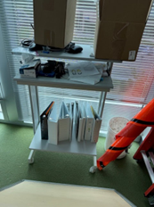 [#C1-50] WHITE COMPUTER CART