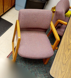 [#B13-6] Staffroom chair