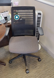 [#B13-2] Task chair w/arms