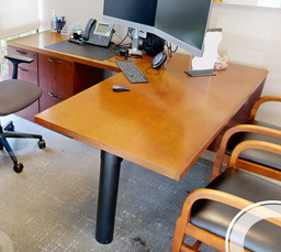 [#E6-2] L-shaped desk