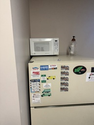[#G8-13] Microwave (Very old)