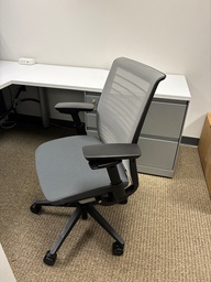 [#B13-5] Desk chair - type 5
