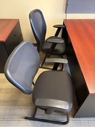 [#B8-110] GUEST CHAIRS