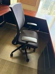[#B13-165] DESK CHAIR