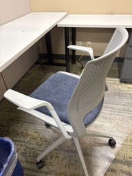 [#B8-228] DESK CHAIR