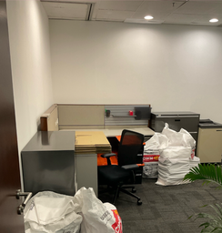 [#D8-9] Filing Cabinet - Medium