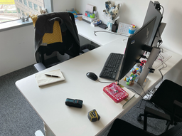 [#E6-67] Workstation (Manager Room)