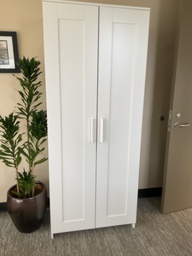 [#D24-45] WHITE WARDROBE