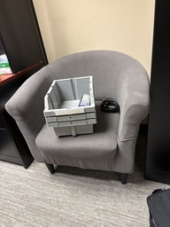 [#B12-68] GUEST CHAIR