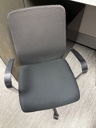 [#B13-106] DESK CHAIR