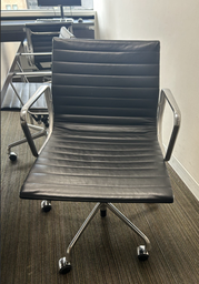 [#B5] Chairs