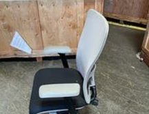 [#B13-64] Office Chair