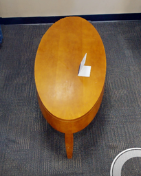 [#C3-6] Oval coffee table