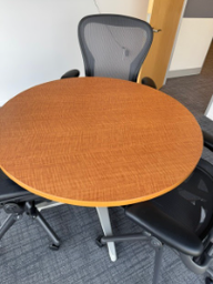 [#C3-25] WOOD ROUND TABLE