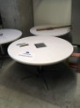 [#C2-40] ROUND TABLE