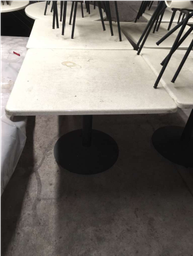 [#C2-42] SQUARE TABLE