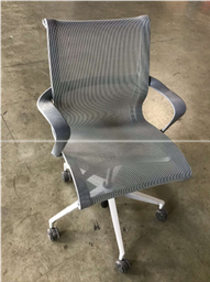 [#B13-61] MOBILE OFFICE CHAIR
