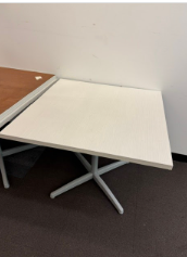 [#C8-27] ADJUSTABLE HEIGHT TABLE