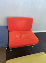 [#B12-74] ORANGE LOUNGE CHAIR