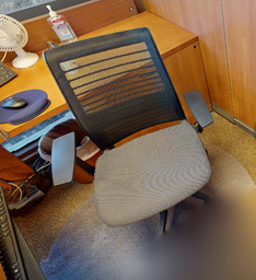 [#B13-5] Task chair with arms