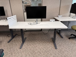 [#E3-23] HA Desk