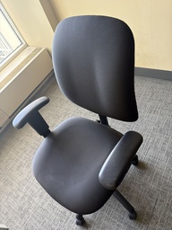 [#B13-12] DESK CHAIR