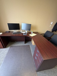 [#E9-78] 66 x 77 3/4 x 29 WORK STATION