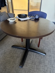 [#C2-167] 36 x 29 ROUND TABLE