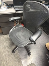 [#B13-183] DESK CHAIR