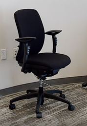 [#B13-12] Task chair with arms