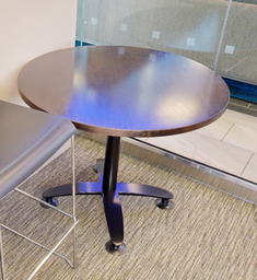 [#C4-17] Round meeting table