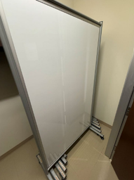 [#F4-72] MOBILE WHITEBOARDS