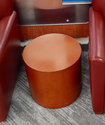 [#C11-22] Solid round side table