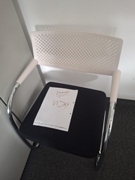 [#B8-115] Guest Chair - Black &amp; White