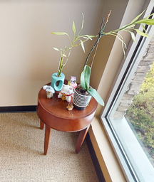 [#C11-13] Round side table